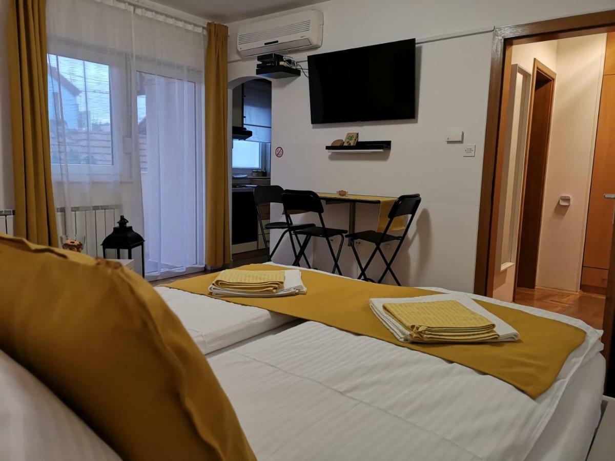Studio Apartman Comodo Zagreb Extérieur photo