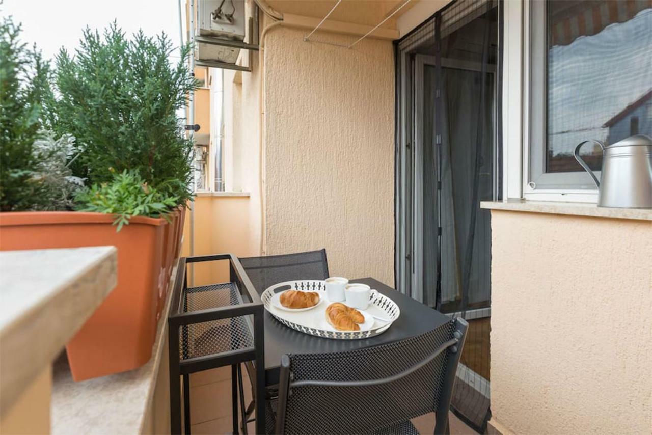 Studio Apartman Comodo Zagreb Extérieur photo